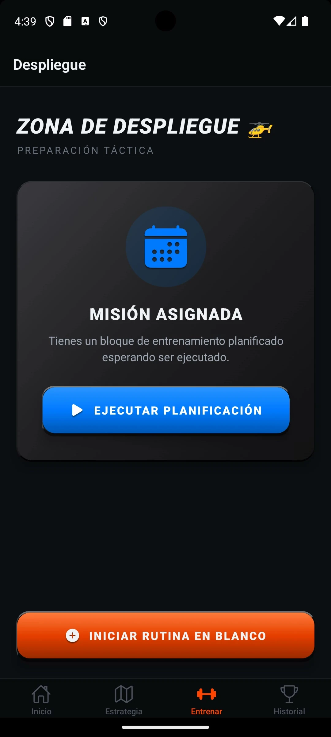 Pantalla Entrenar, Zona de Despliegue, con la tarjeta Misión asignada y los botones Ejecutar planificación e Iniciar rutina en blanco.